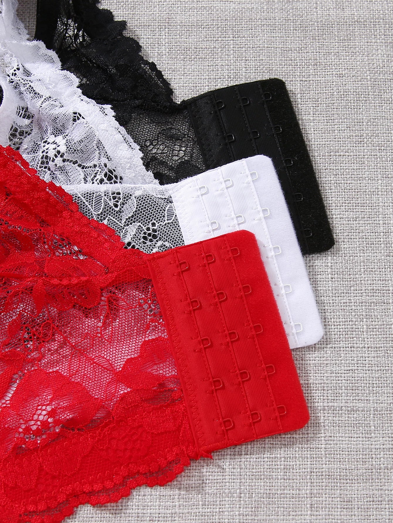 Women's Underwire Push-Up Bra with Side Support and Sexy Lace Detail, Comfortable Wide Straps for Year-Round Wear